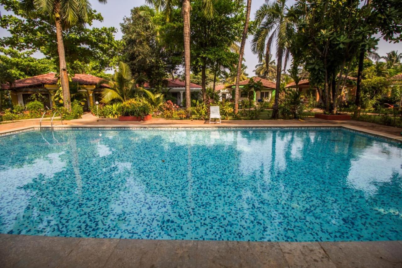 Shikara Beach Resort Cavelossim Bagian luar foto