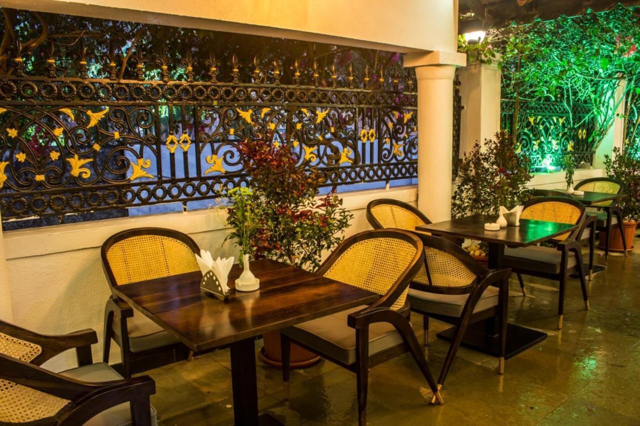 Shikara Beach Resort Cavelossim Bagian luar foto