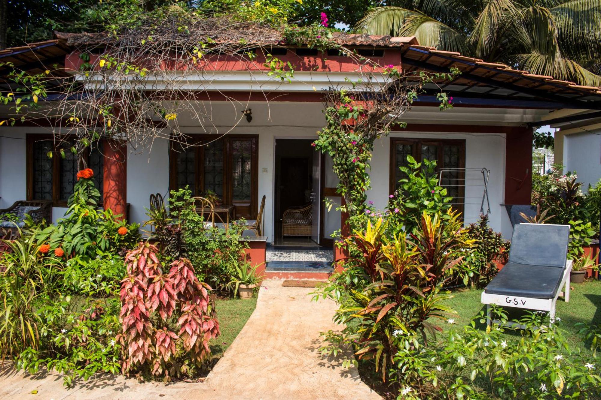 Shikara Beach Resort Cavelossim Bagian luar foto