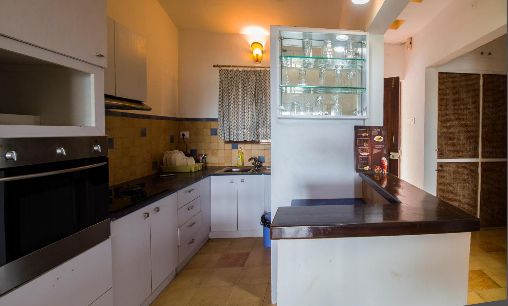 Shikara Beach Resort Cavelossim Bagian luar foto