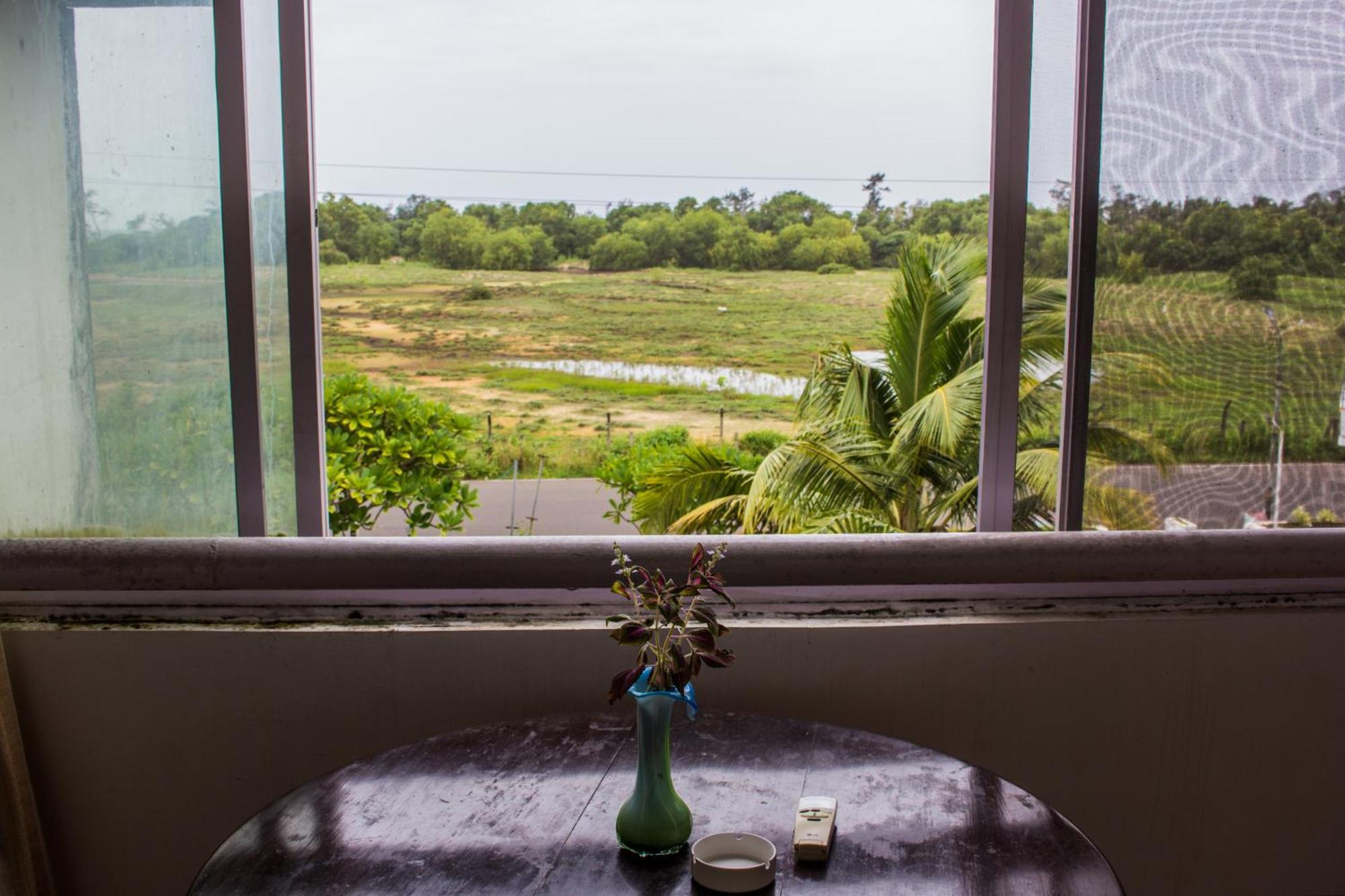 Shikara Beach Resort Cavelossim Bagian luar foto
