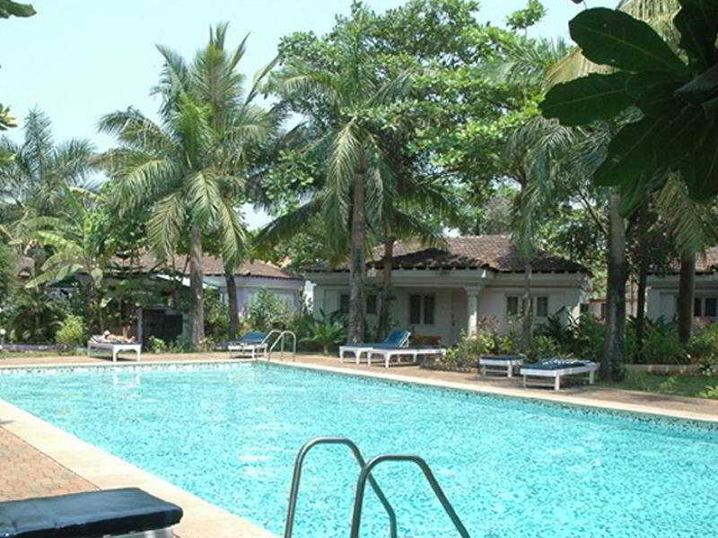 Shikara Beach Resort Cavelossim Bagian luar foto